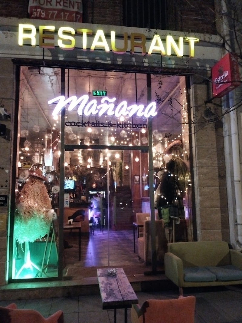 Mañana Bar - Image 5 - Batumi, Georgia